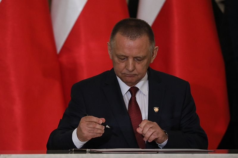 Prezes NIK Marian Banaś w ostrym tonie podsumowuje wymierzoną w niego akcję CBA w piśmie do marszałek Sejmu Elżbiety Witek.