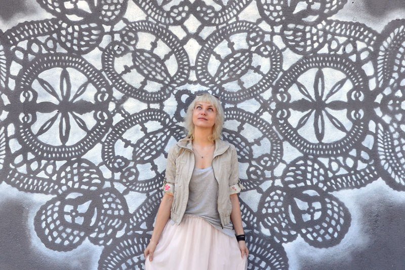 Piękny Wandalizm. Artystka i jej dzieło.