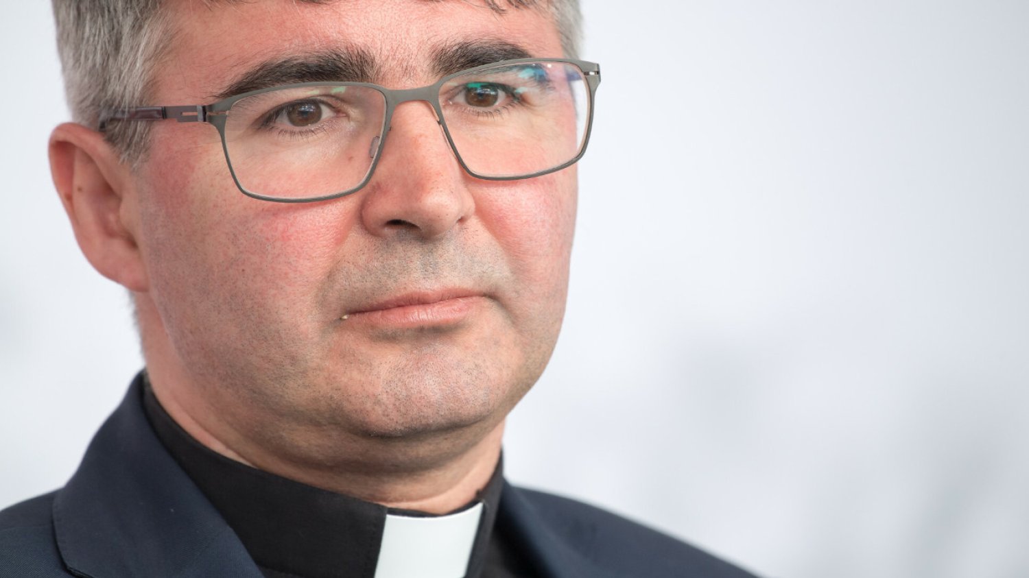 Ks. Jacek Prusak, jezuita, psycholog, psychoterapeuta, związany z "Tygodnikiem Powszechnym" o Świętach, relacjach rodzinnych, ucieczce i udawaniu.