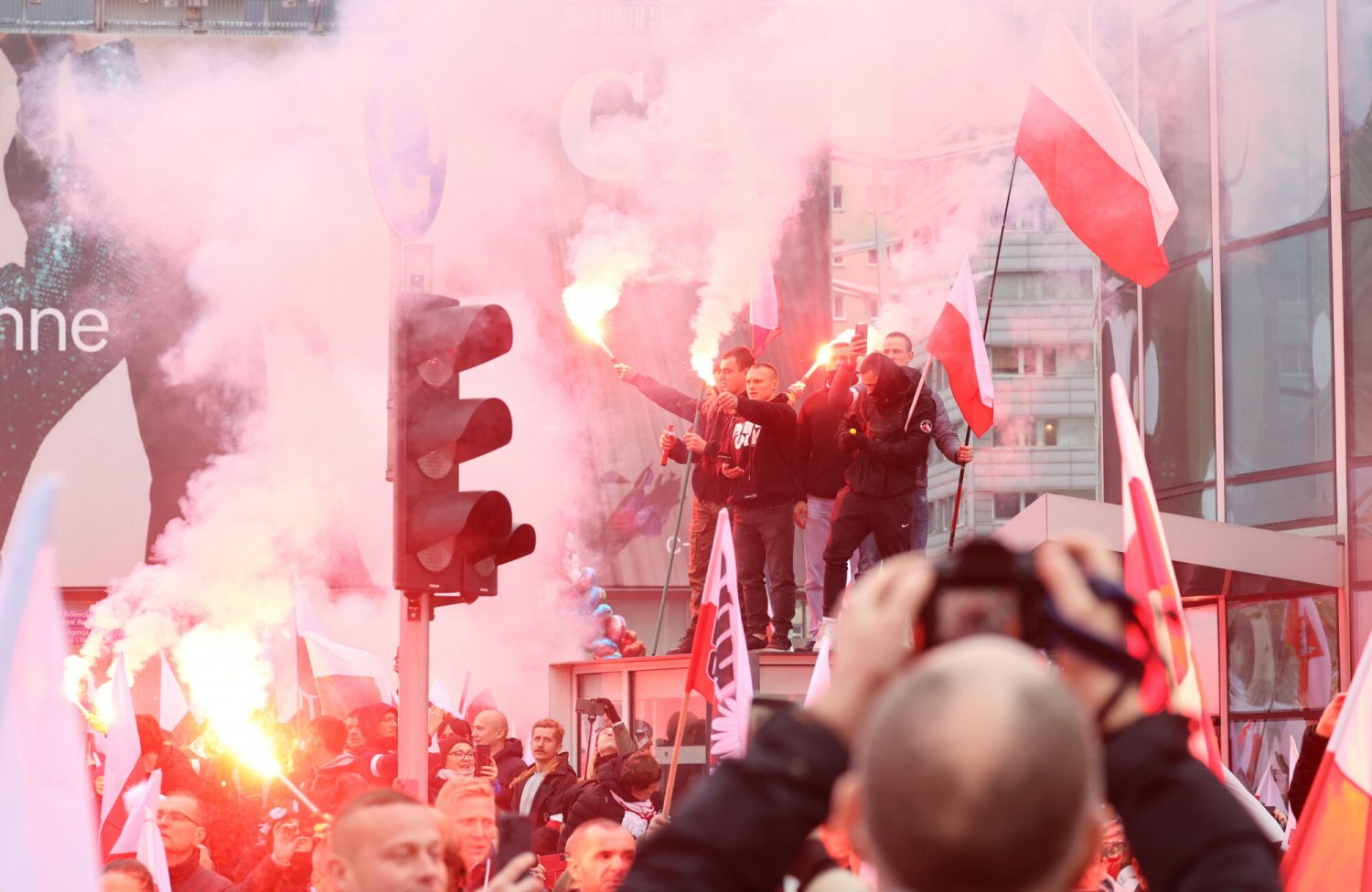 Na początku Marszu Niepodległości doszło do incydentu z udziałem aktywistów klimatycznych.