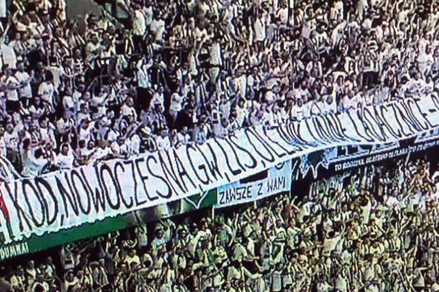 Wydaje się, że decyzją o rezygnacji z serialu "(L)egenda" TVN postanowił ukarać środowisko Legii Warszawa za ostatnie motywowane politycznie wybryki.