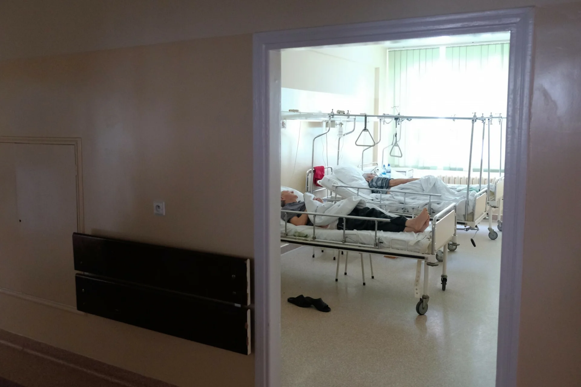 Ograniczanie odwiedzin chorych w szpitalu bez uzasadnienia, to naruszenie zbiorowych praw pacjenta.