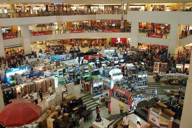 Tajemniczy klienci odwiedzają m.in. centra handlowe