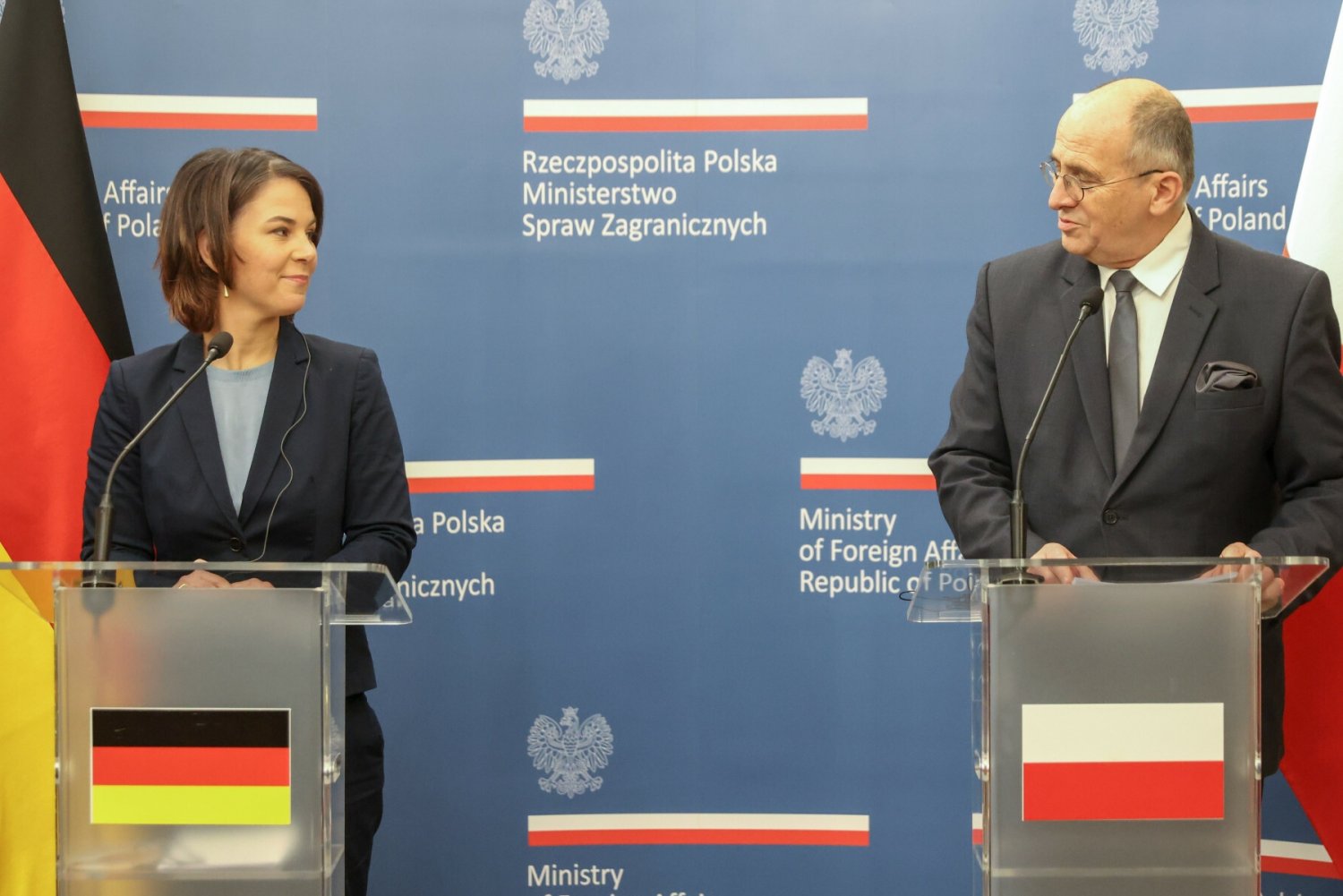 Zbigniew Rau deklaruje, że Polska będzie domagać się zamknięcia Nord Steam 2. W piątek spotkał się ze swoją niemiecką odpowiedniczką.