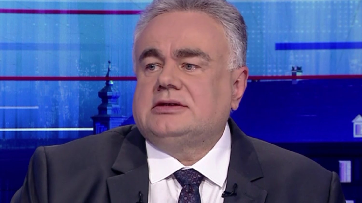 Kuriozalna teza Tomasza Sakiewicza w TVP. Tak skomentował decyzję Dudy ws. premiera