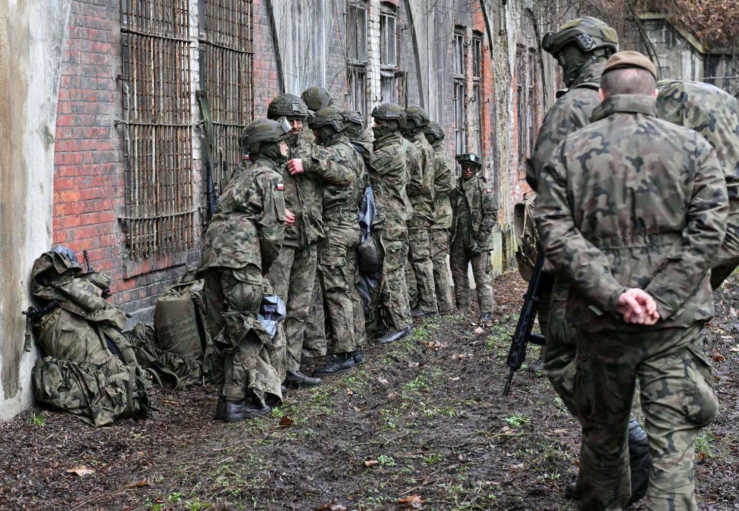 Zasadnicza służba wojskowa może być odwieszona. Generał Polko komentuje