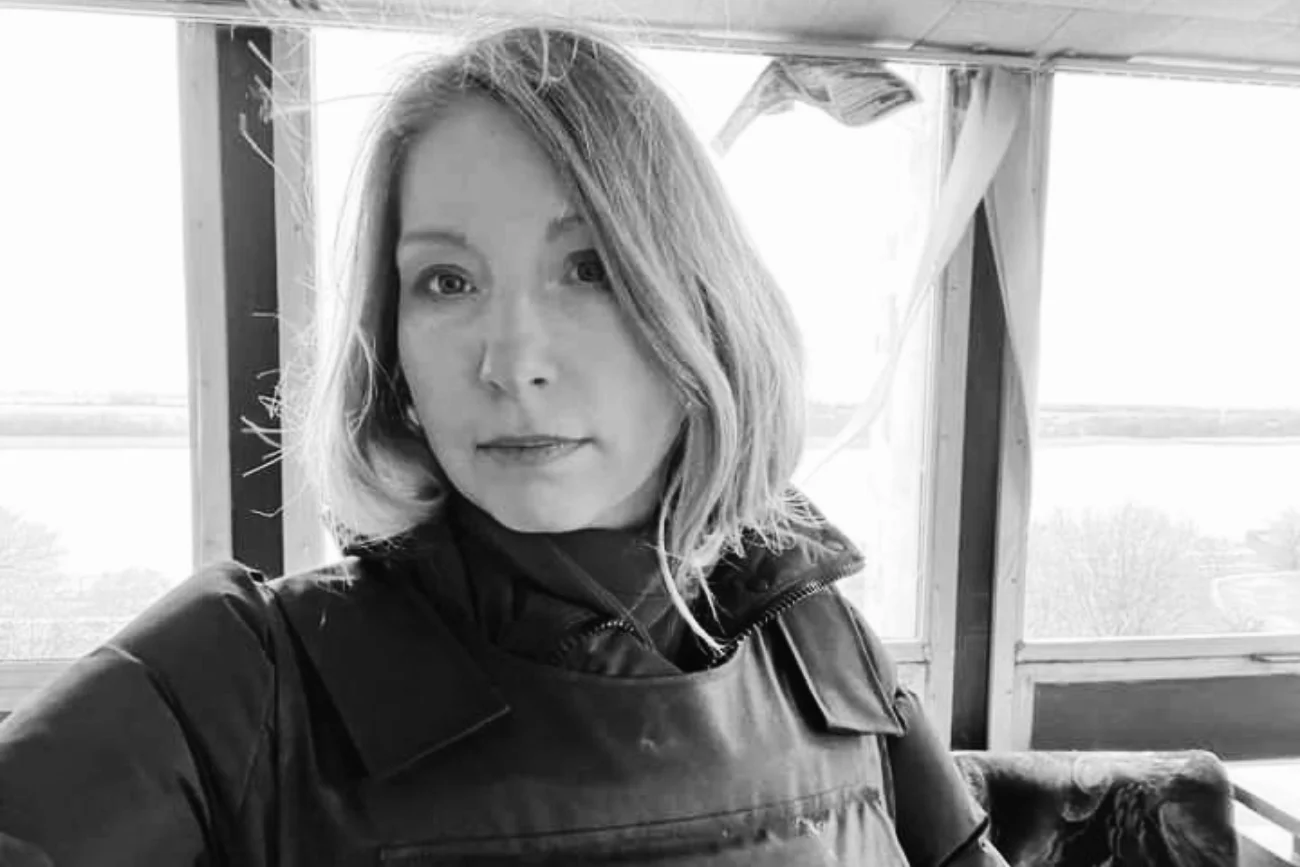 Nie żyje Wiktoria Amelina, ukraińska pisarka, która dokumentowała zbrodnie rosyjskiej armii w Ukrainie. Nie żyje Wiktoria Amelina, ukraińska pisarka, która dokumentowała zbrodnie rosyjskiej armii w Ukrainie.