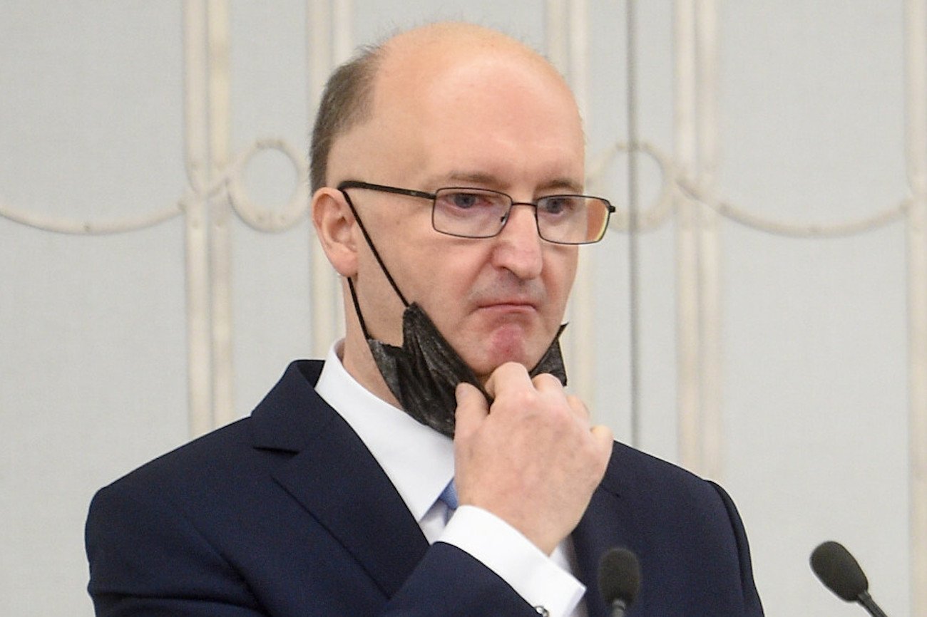 Piotr Wawrzyk zaskoczony w TVN24. Posłanka Lewicy przypomniała mu jego słowa.