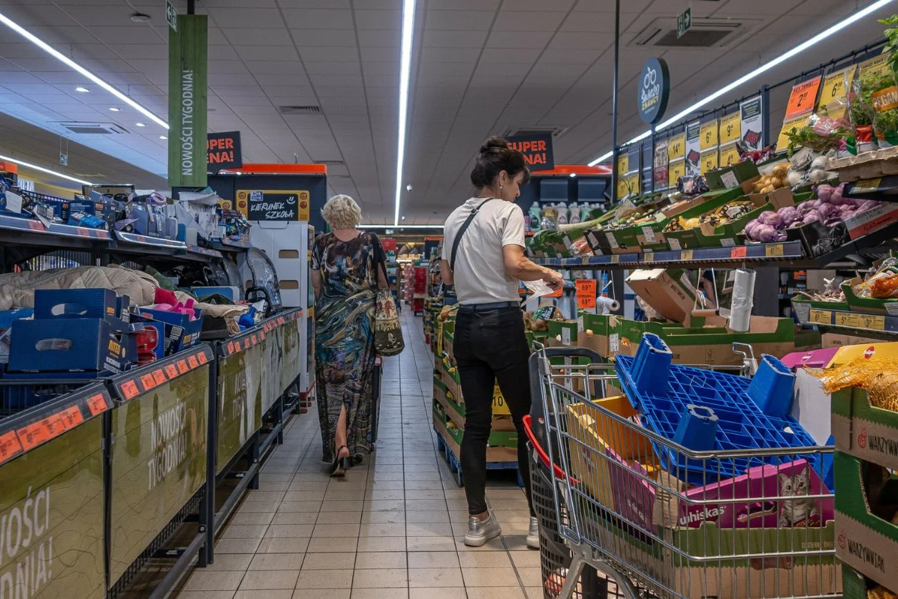 Biedronka wjechała z nowymi promocjami. W sklepach będą tłumy