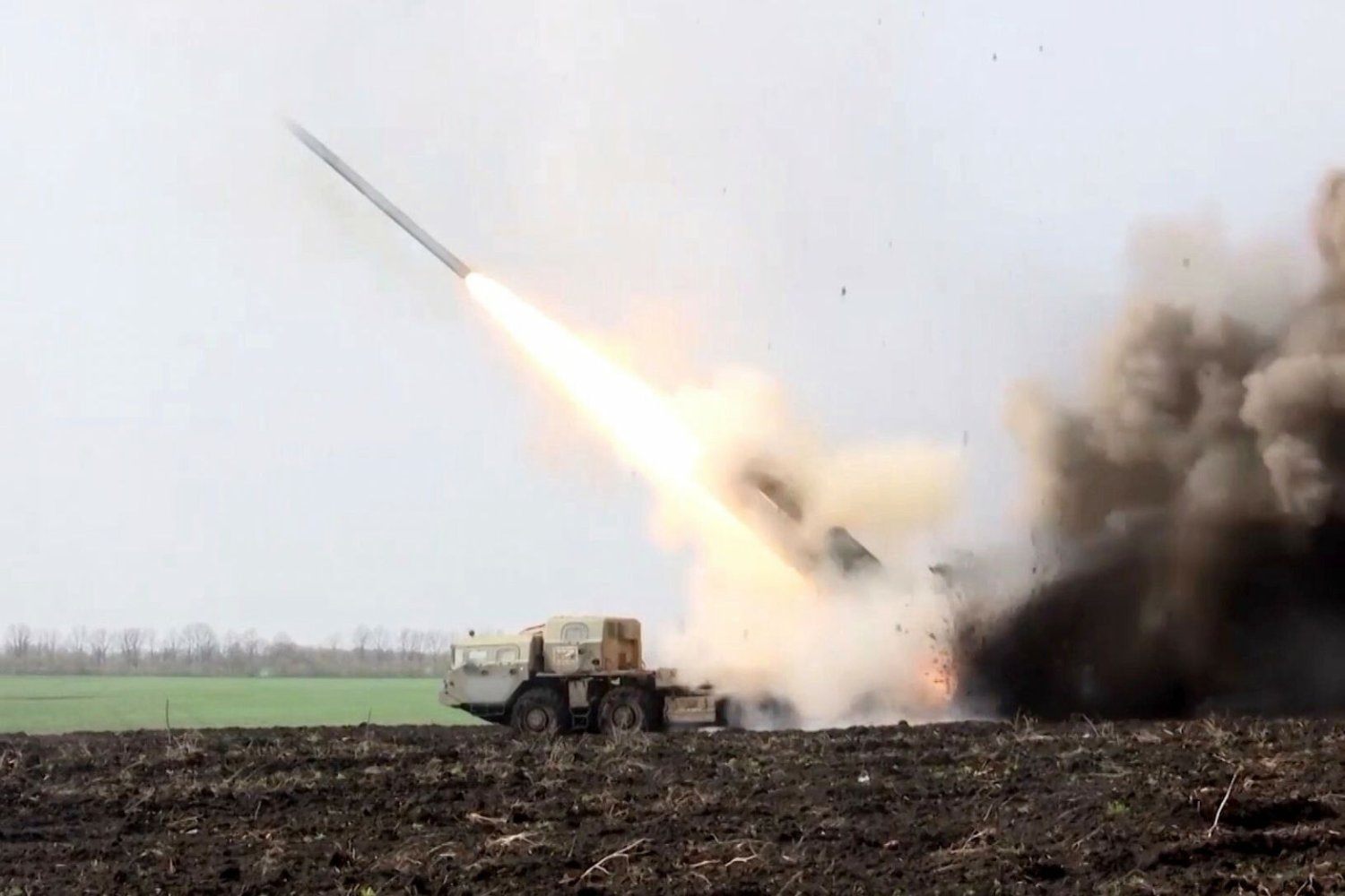 Niemcy planują wysłać ciężką broń dla Ukrainy.