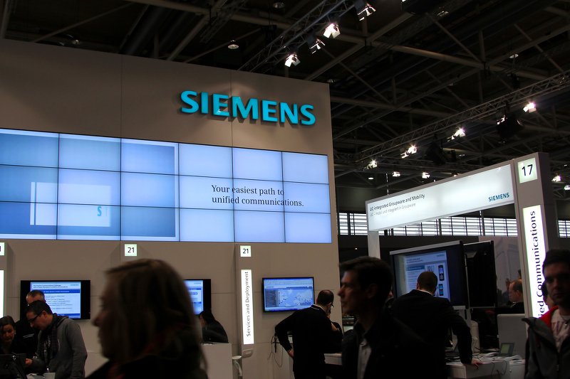 Siemens miał przekazać Rosji technologię łączności wywiadowczej.
