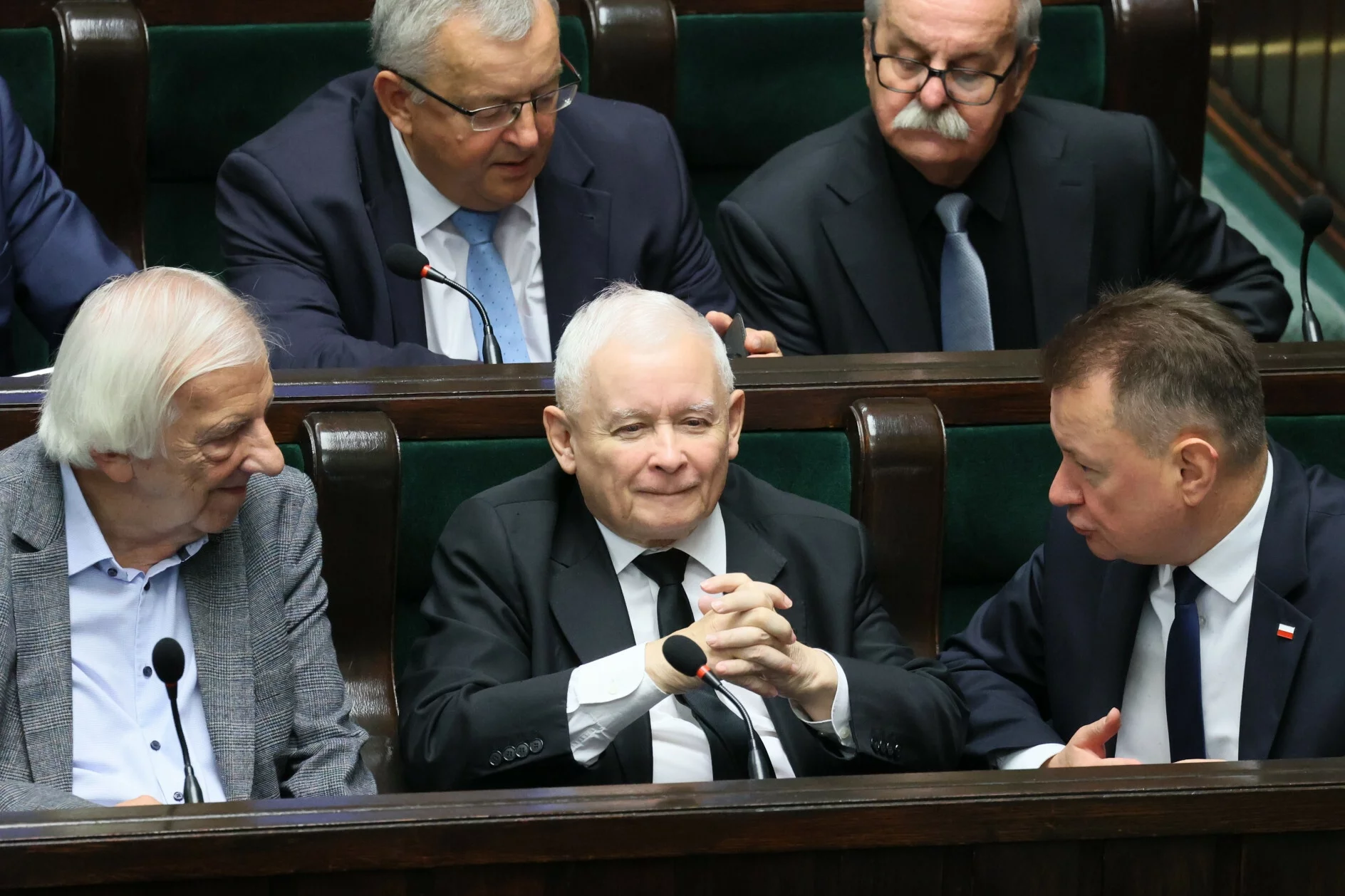 Wiemy, na kogo chcą głosować wyborcy PiS. Najnowszy sondaż komentuje dr Oczkoś Jarosław Kaczyński w Sejmie