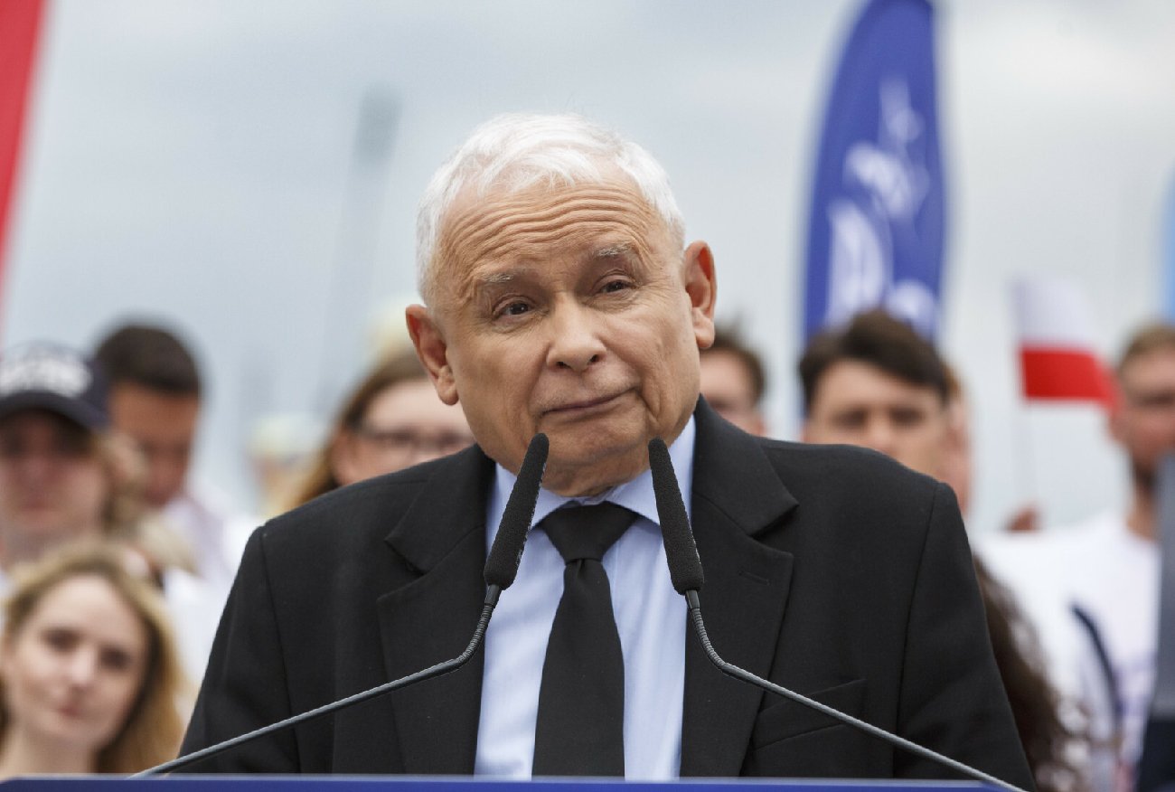 Jarosław Kaczyński tłumaczy się ze słów o Donaldzie Tusku.