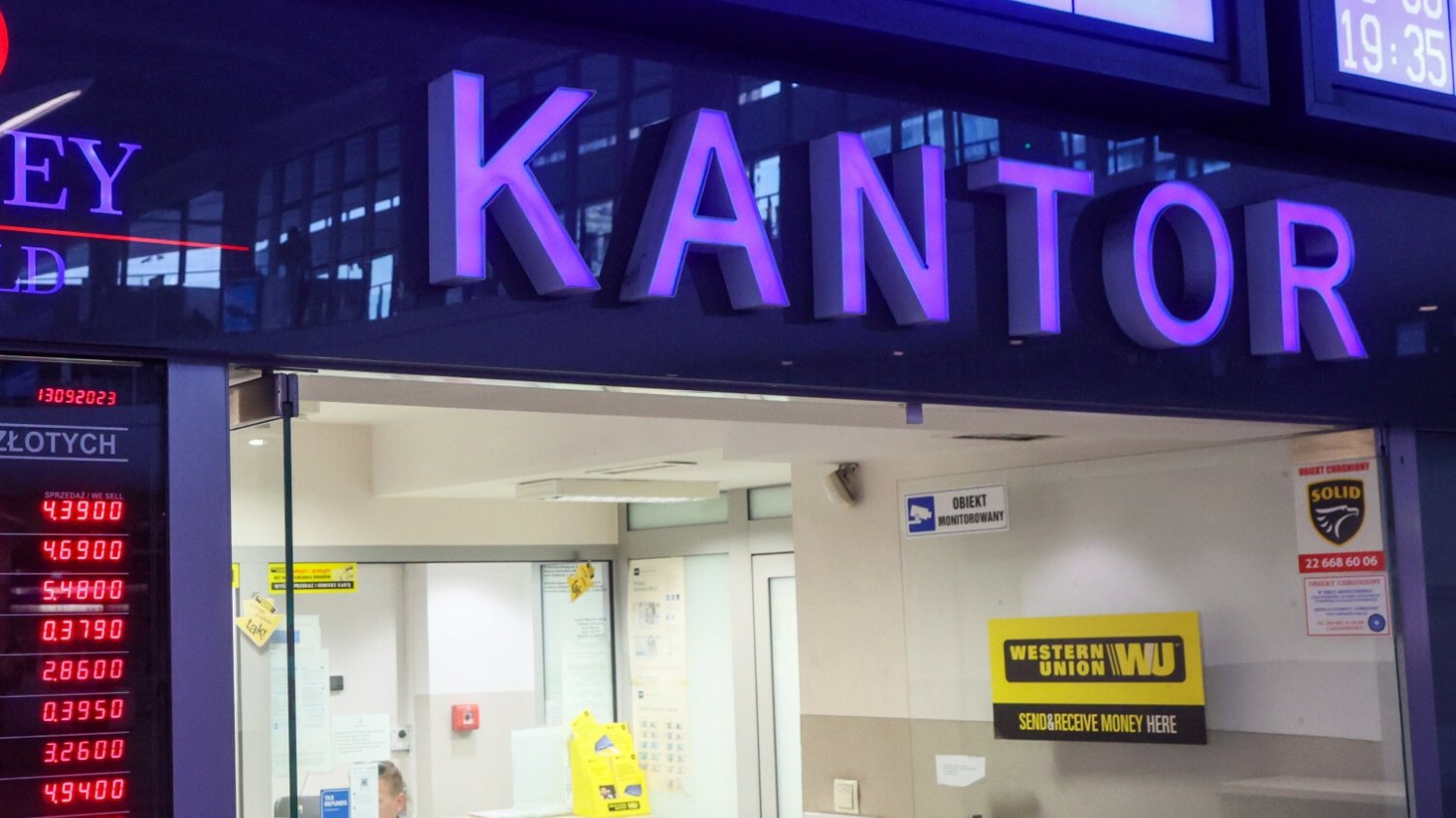 Kurs dolara. Tak przed majówką wygląda sytuacja tej waluty