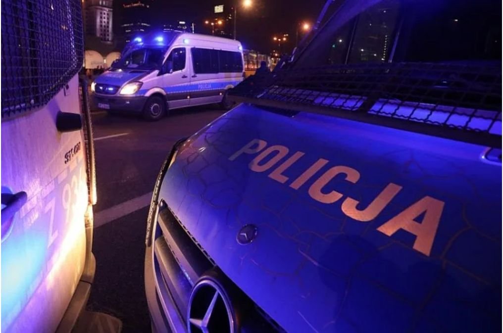 Były dyrektor Zespołu Szkół Elektrycznych nr 2 w Poznaniu - Zbigniew A., został skazany za molestowanie uczennic.