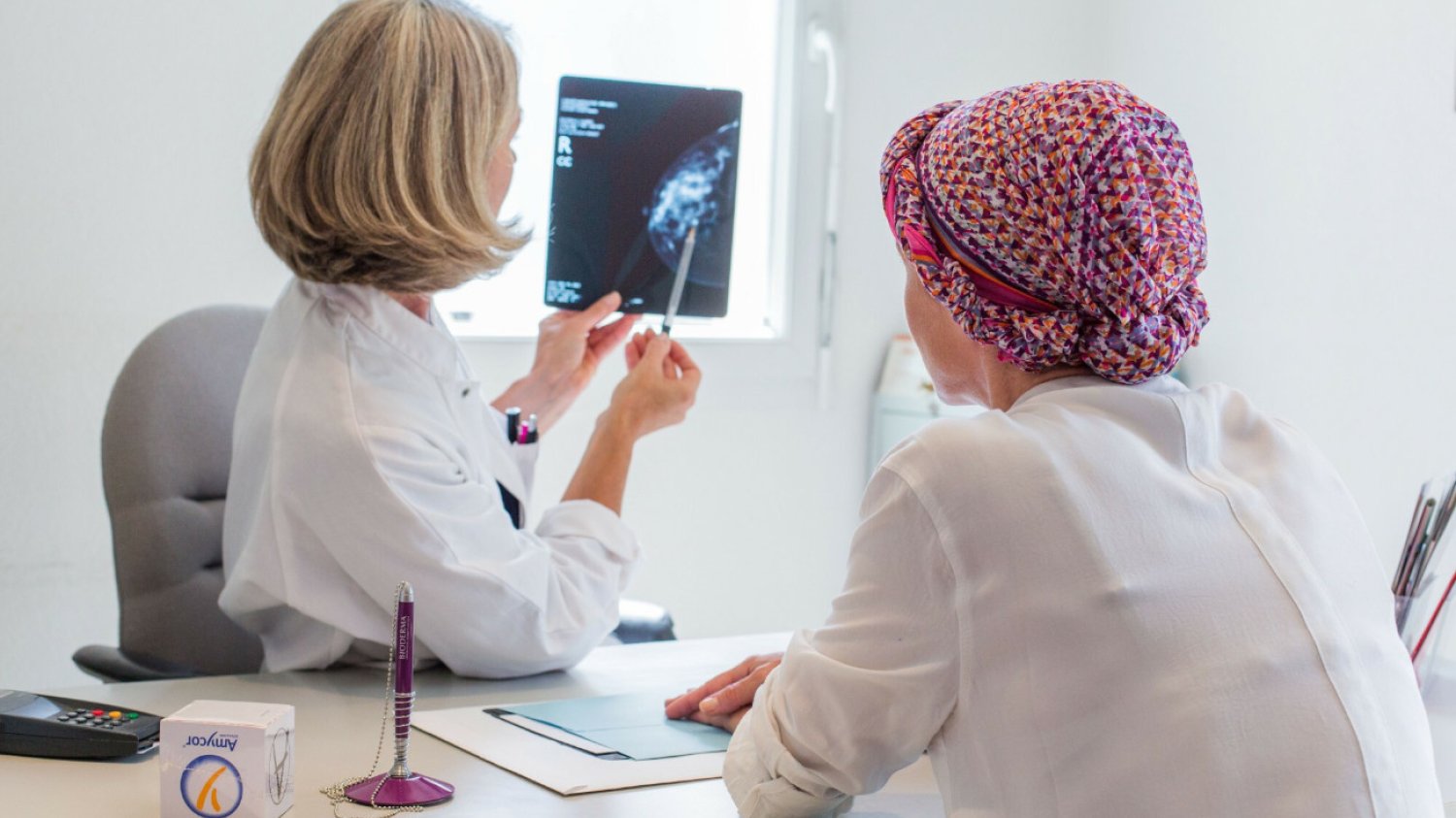 Pacjenci, słysząc diagnozę "nowotwór", szukają wiarygodnych informacji o tym, jak i gdzie się leczyć.