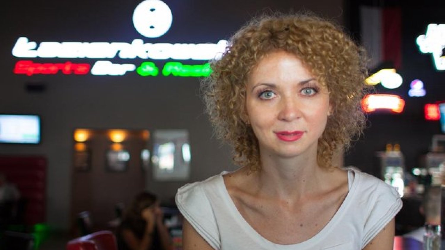 Marta Ostrowska, kierownik drużyny, jest obwiniana za wykluczenie Legii Warszawa z Ligi Mistrzów.