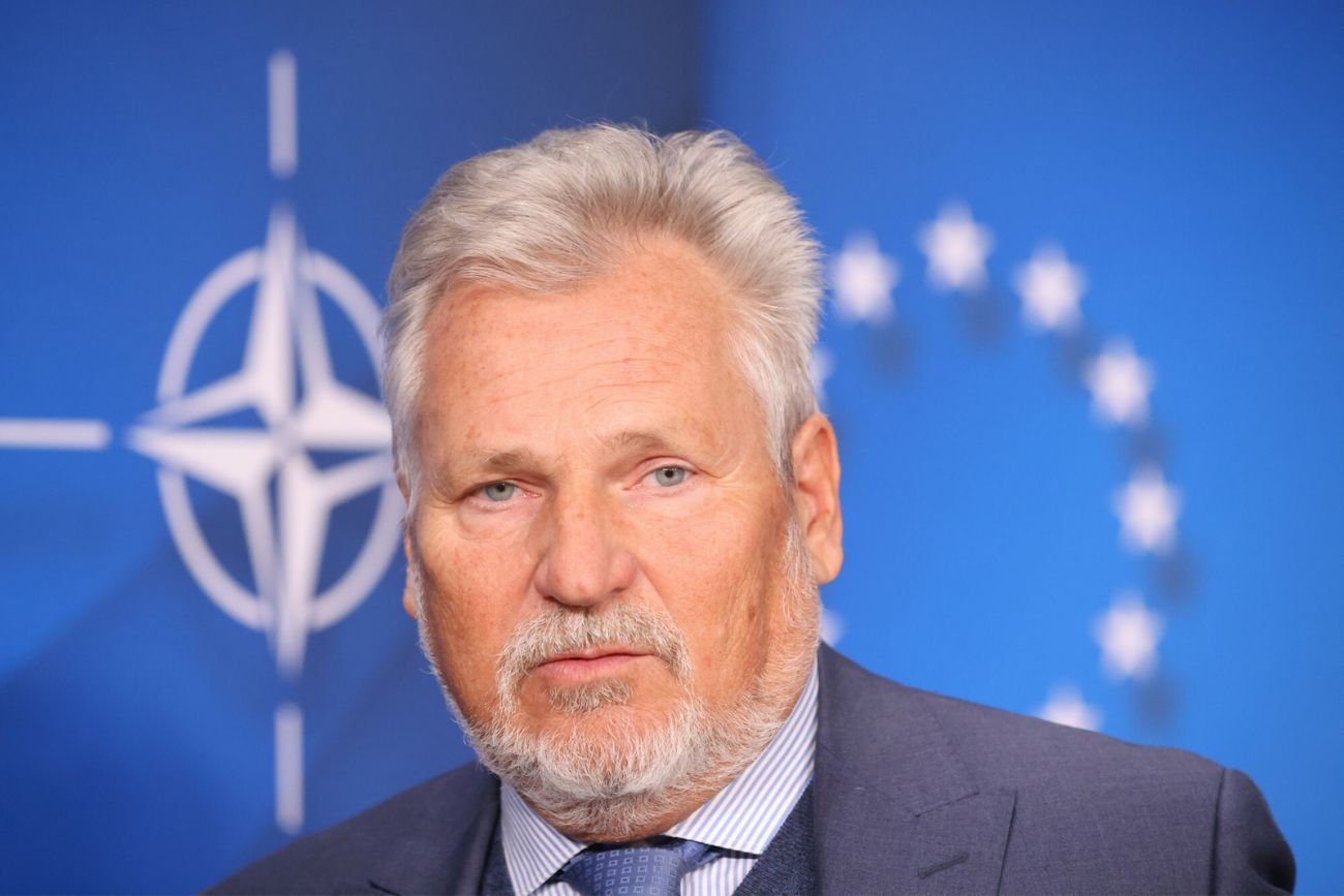 Aleksander Kwaśniewski o Putinie: to zbrodniarz.