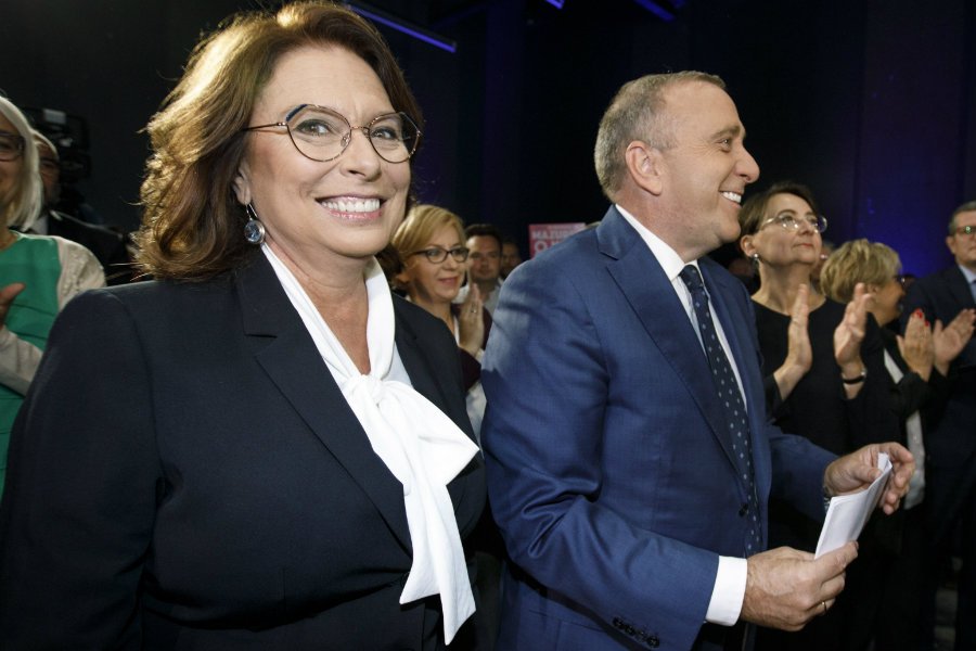 Według wewnętrznego sondażu, jaki zamówiła Platforma Obywatelska, PiS i KO ma dzielić zaledwie 8 punktów procentowych różnicy.