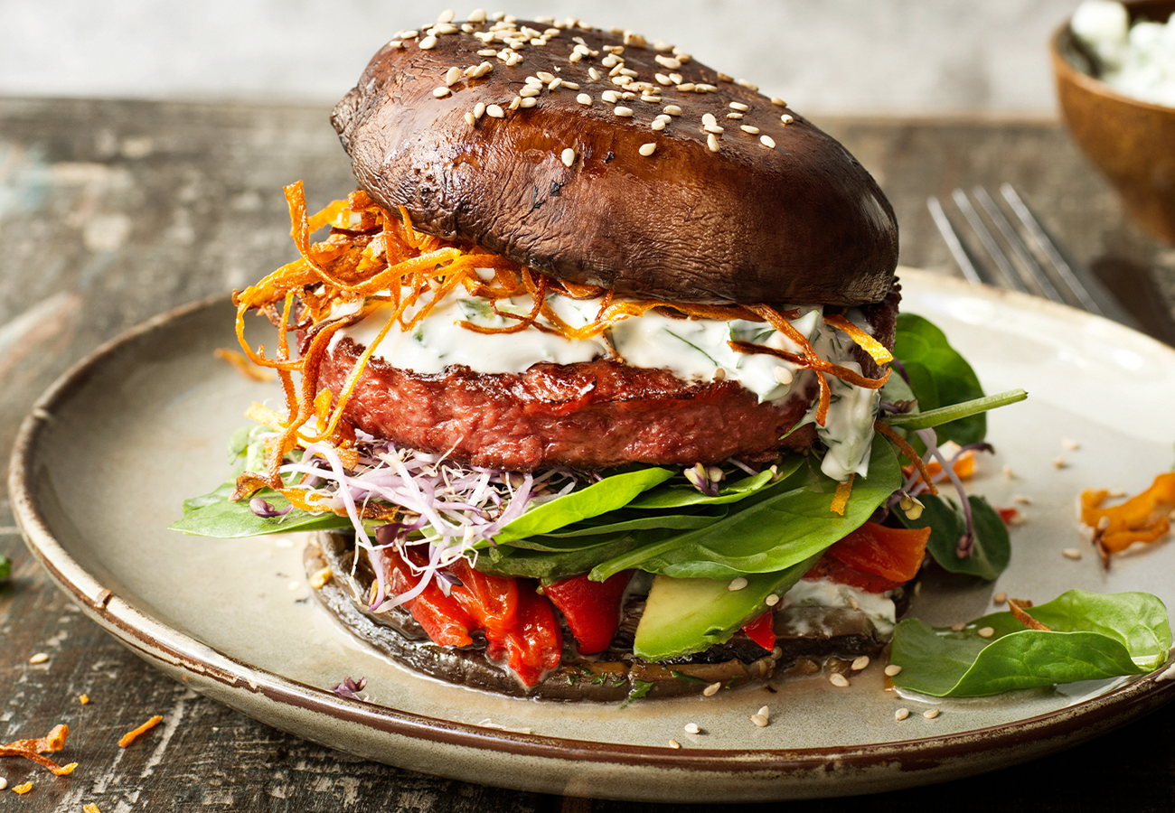 Roślinne zamienniki mięsa i produkty warzywne: z czego i jak są zrobione?