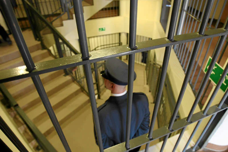 Niebezpieczni przestępcy będą izolowani. Sejm przegłosował ustawę