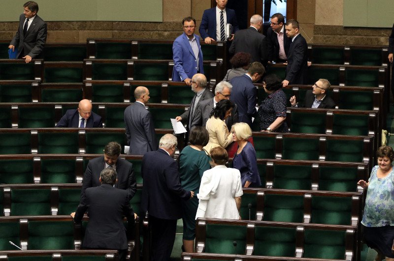 Falenta pytał, ile kosztuje zmiana rządu w Polsce. Chciał też więcej PiS u władzy, bo łatwiej się z nimi dogadać