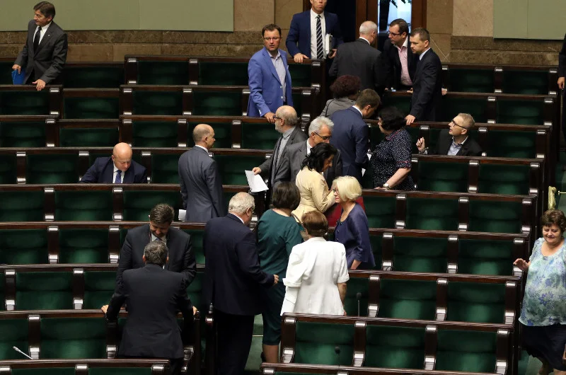 Falenta pytał, ile kosztuje zmiana rządu w Polsce. Chciał też więcej PiS u władzy, bo łatwiej się z nimi dogadać