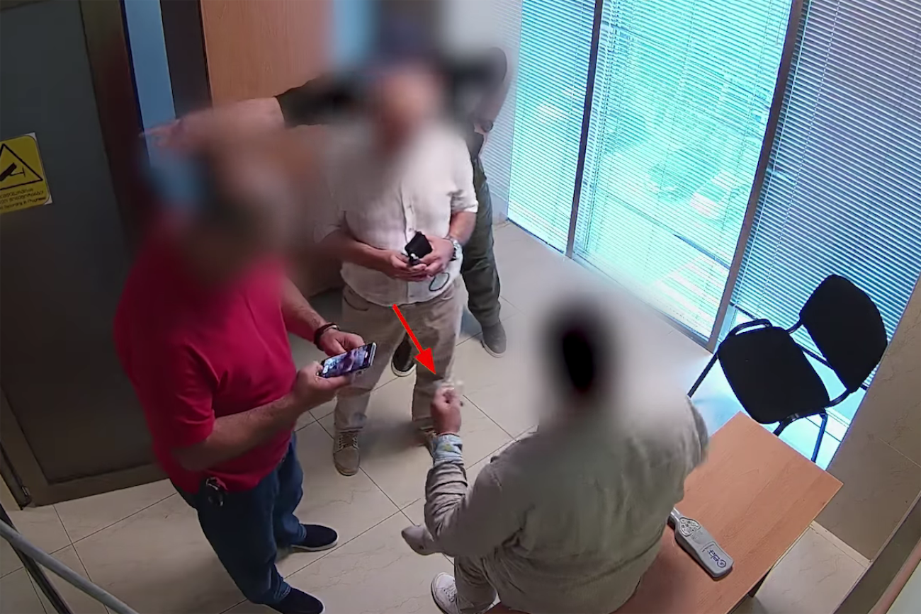 Skandal w Gruzji. Lekarz z Polski chciał wynieść próbkę Saakaszwilego