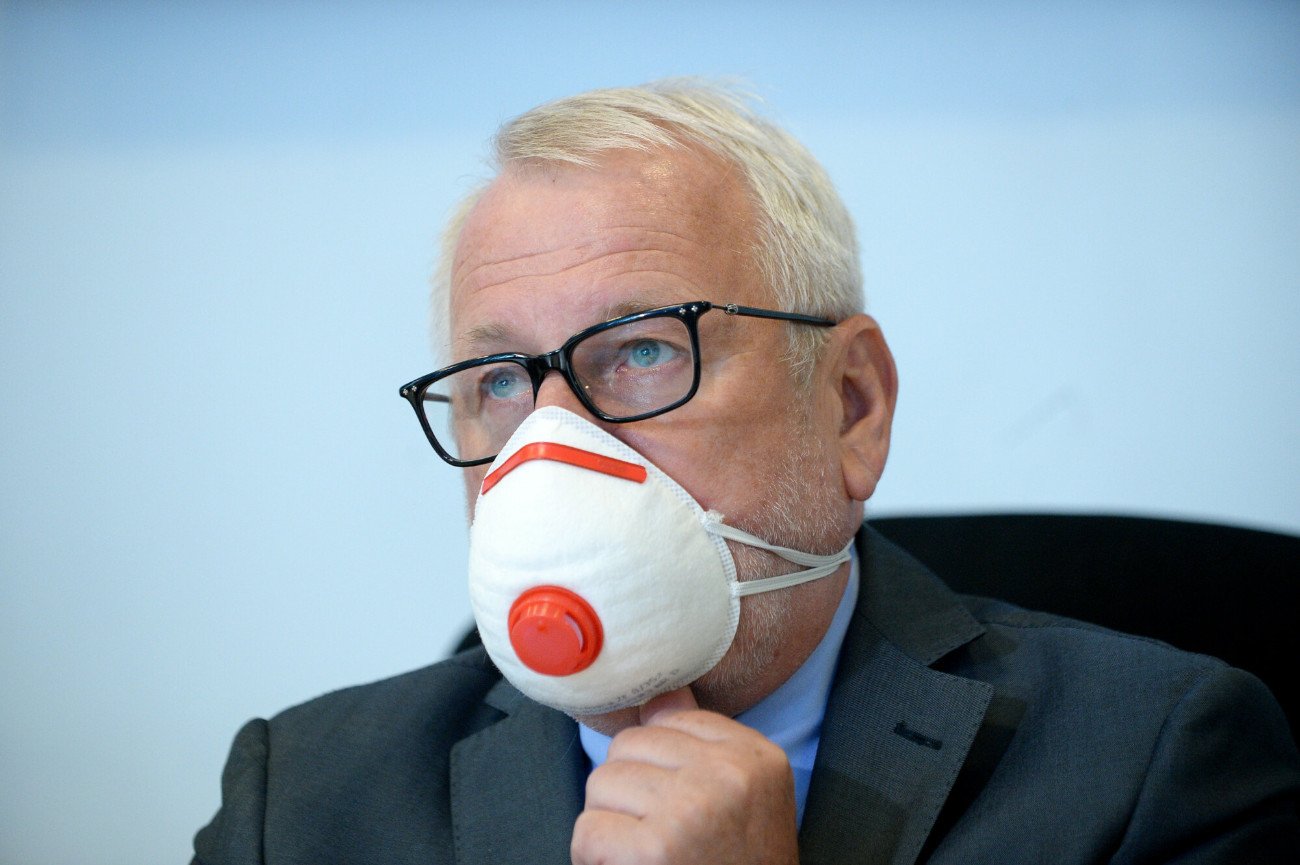 Profesor Andrzej Matyja skomentował działania rządu ws. walki z epidemią koronawirusa.