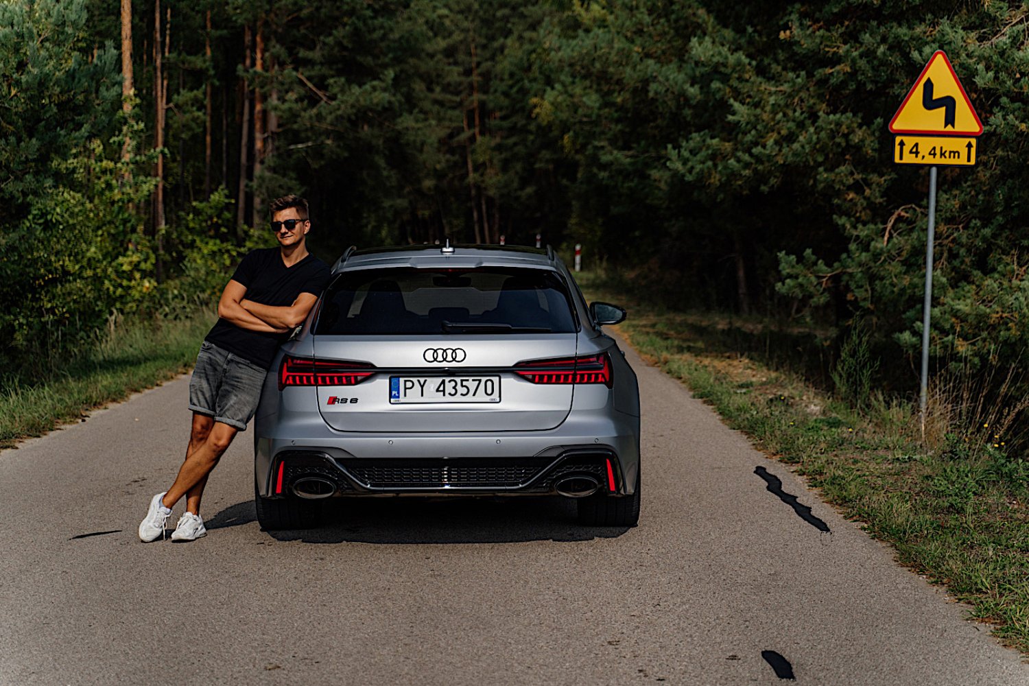 Audi RS6 to kombi kompletne. A na pewno... bardzo szybkie.