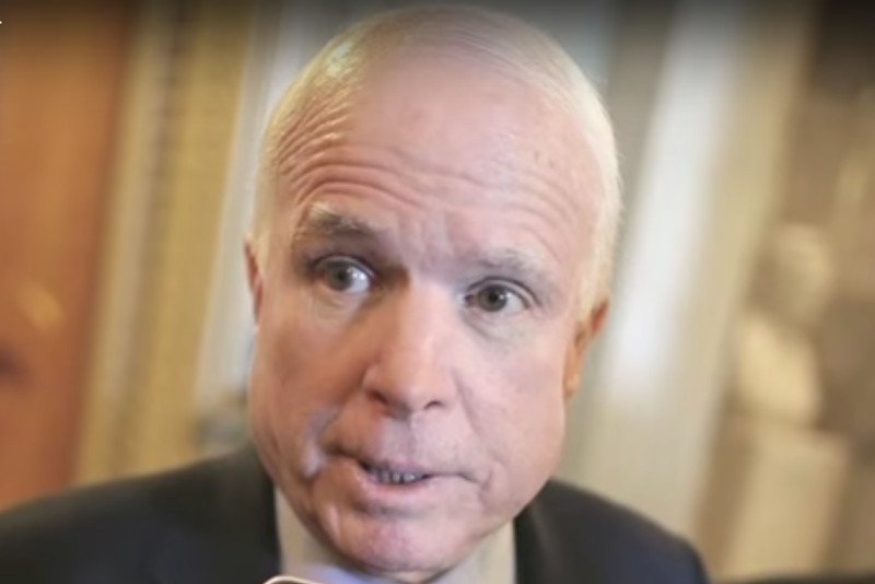 Legendarny senator Partii Republikańskiej John McCain ostro ocenił to, co dzieje się w naszym kraju.