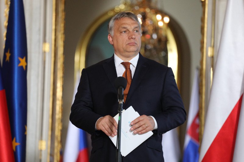 Media sprzyjające premierowi Viktorowi Orbanowi uznały, że musical "Billy Elliot" szerzy homoseksualizm.