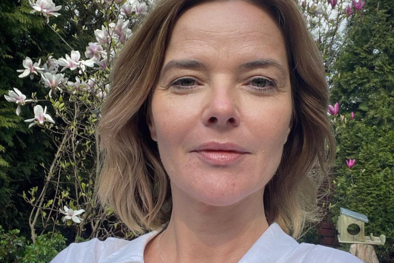 Monika Richardson żegna syna na lotnisku. Wylatuje do pracy do USA.