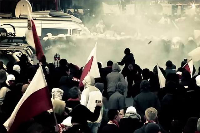 Kadr z filmu "Bunt stadionów"