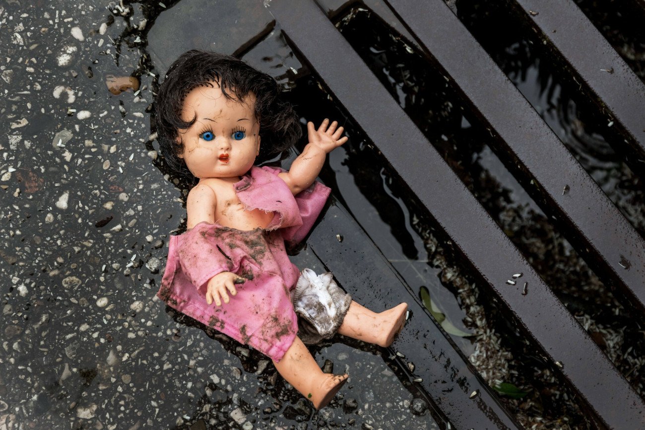 Brudne i głodne dzieci odbierane rodzicom to niestety nie wyjątek.