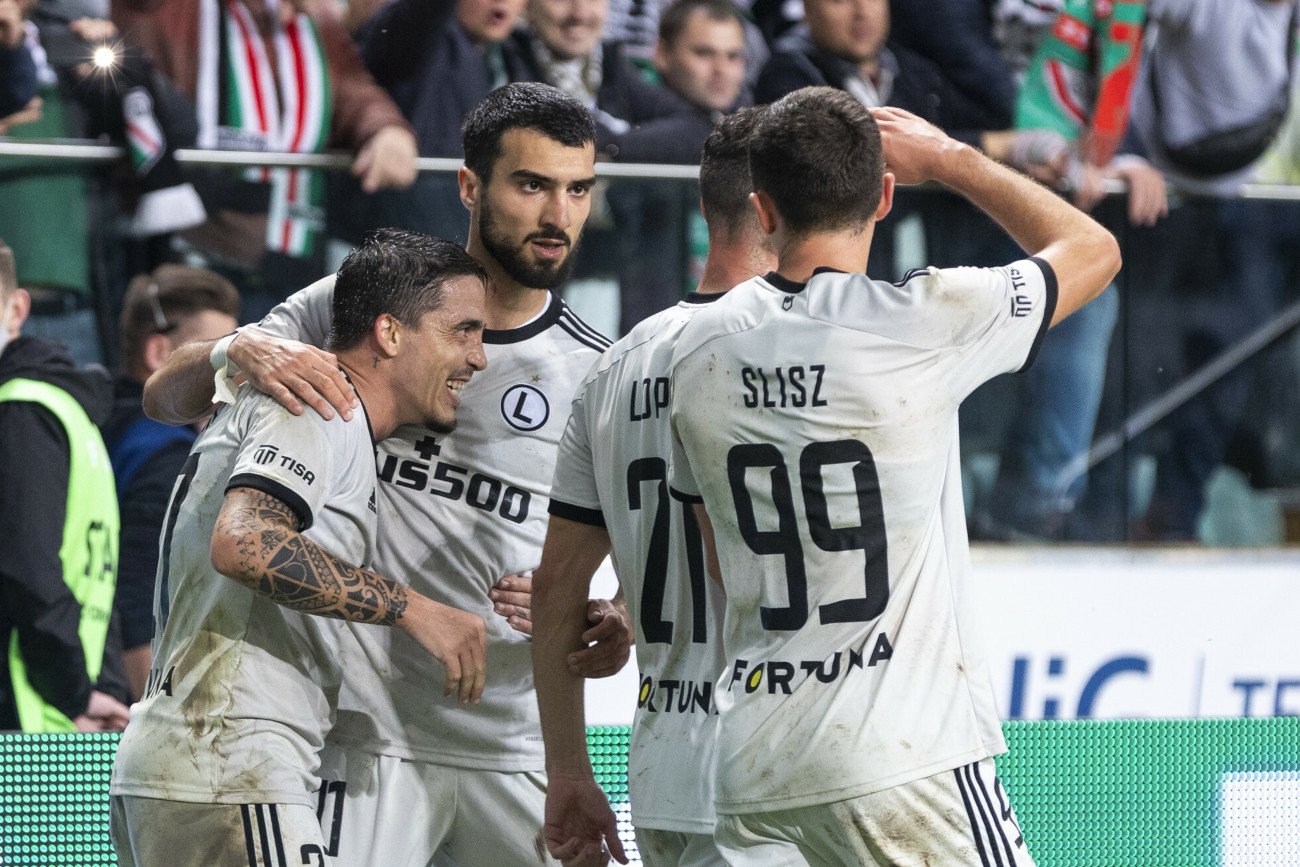 W czwartkowy wieczór mistrzowie Polski ograli mistrzów Czech 2:1, pieczętując miejsce w fazie grupowej Ligi Europy.