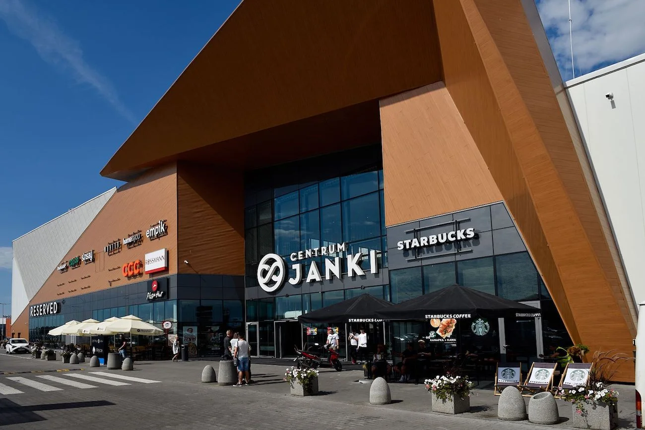 Wejście do Centrum Janki