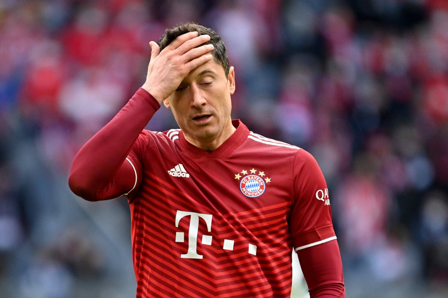 Wszyscy czekamy na prezentację Roberta Lewandowskiego, ale FC Barcelona zwleka i nie ma pomysłu na jej przeprowadzenie