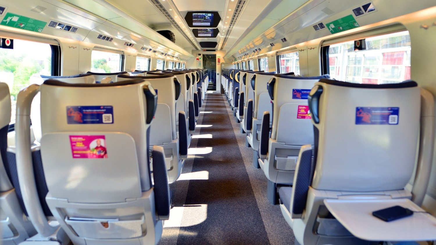 Płacenie za bilety w PKP Intercity łatwiejsze Nowa technologia na pokładach PKP Intercity