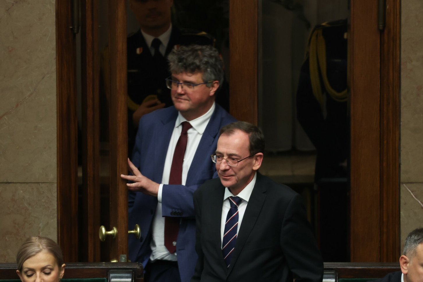 Wąsik i Kamiński przyszli do Sejmu. Taka była reakcja marszałka Hołowni.