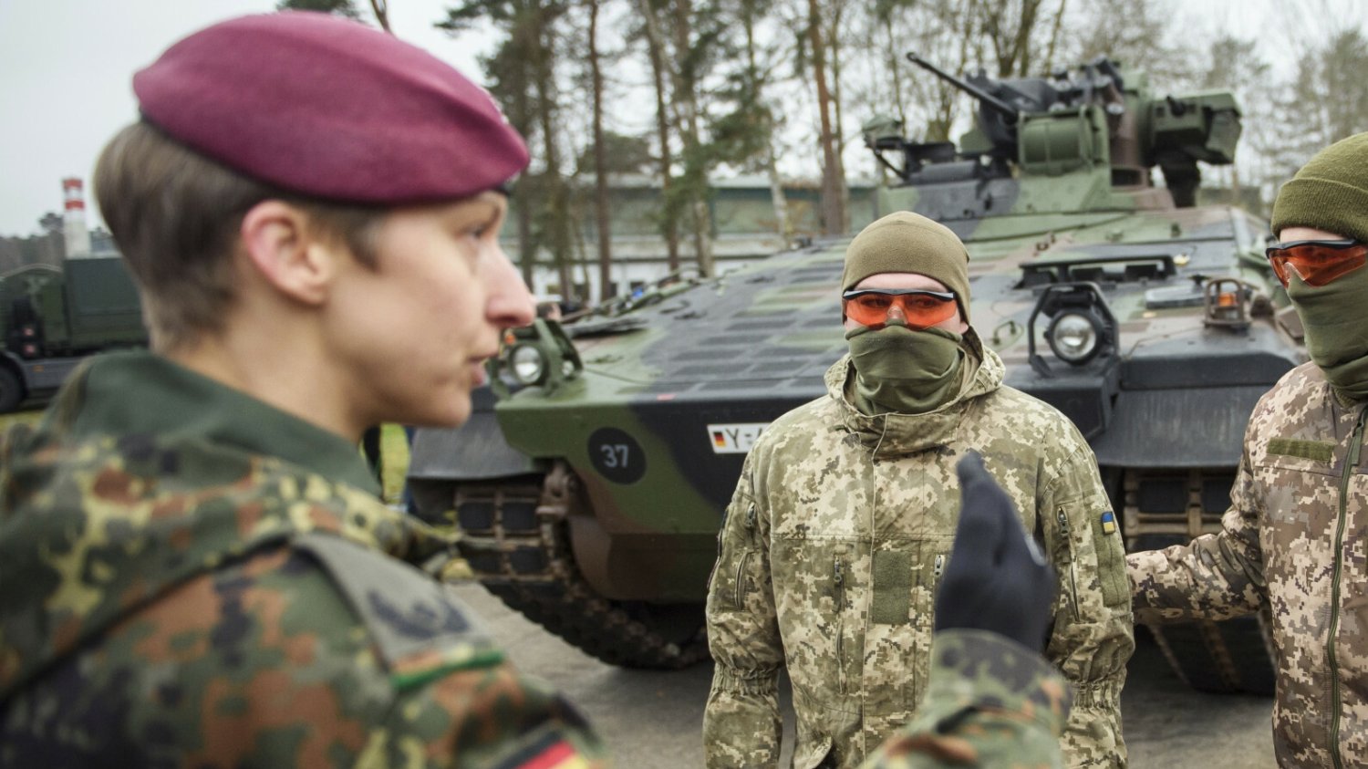 Die Welt: na wschodniej flance NATO szerzy się panika