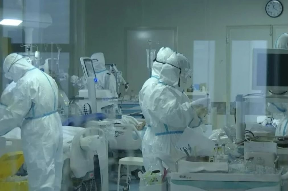 Dyrektor programu kryzysowego Światowej Organizacji Zdrowia dr Mike Ryan przyznał, iż WHO nie jest w stanie zmusić Chin do udostępnienia ilości danych dot. poszukiwania genezy pandemii koronawirusa.