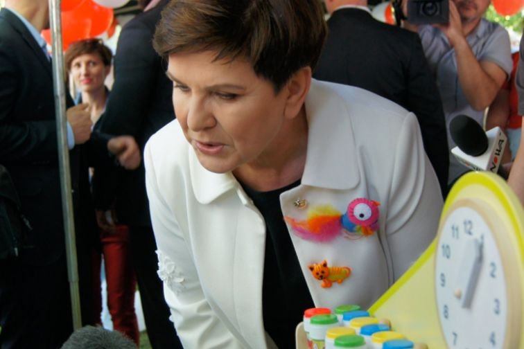 Premier zaskoczyła nową broszką.