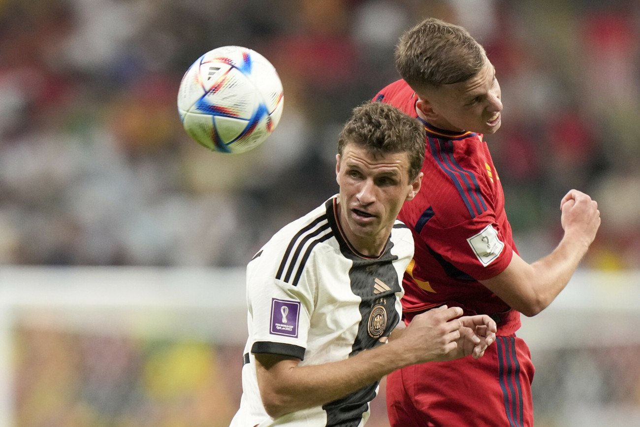 W bezpośrednim meczu Niemców z Hiszpanami na mundialu w Katarze skończyło się na remisie 1:1.