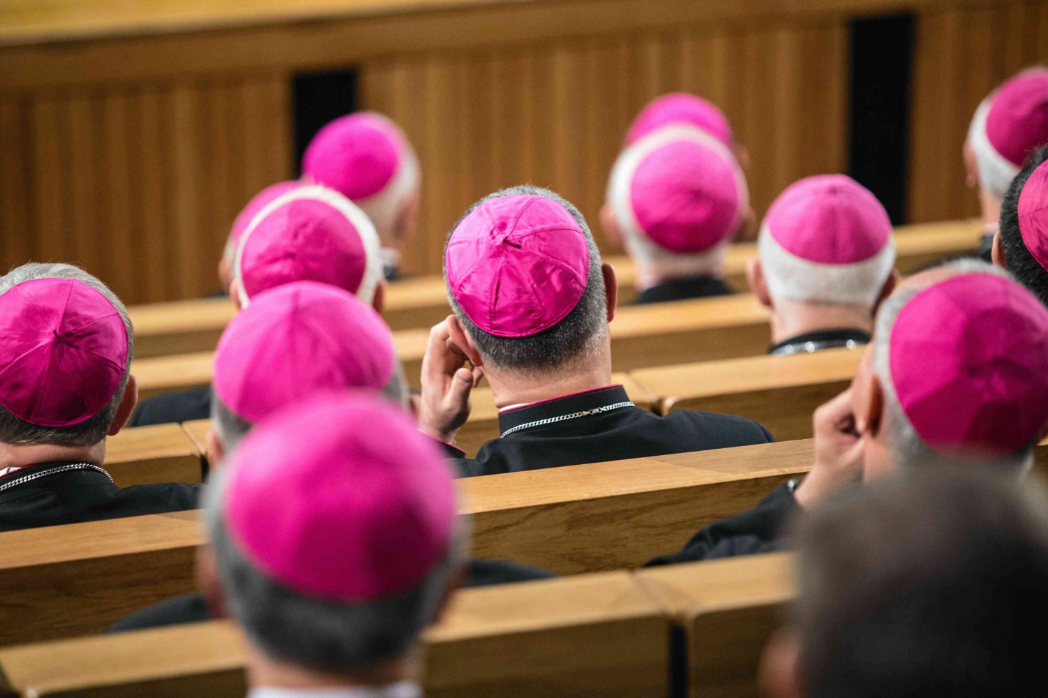 Kościoł pw. Zmartwychwstania Pańskiego w Poznaniu dostał mandat za zbyt głośne dzwony.