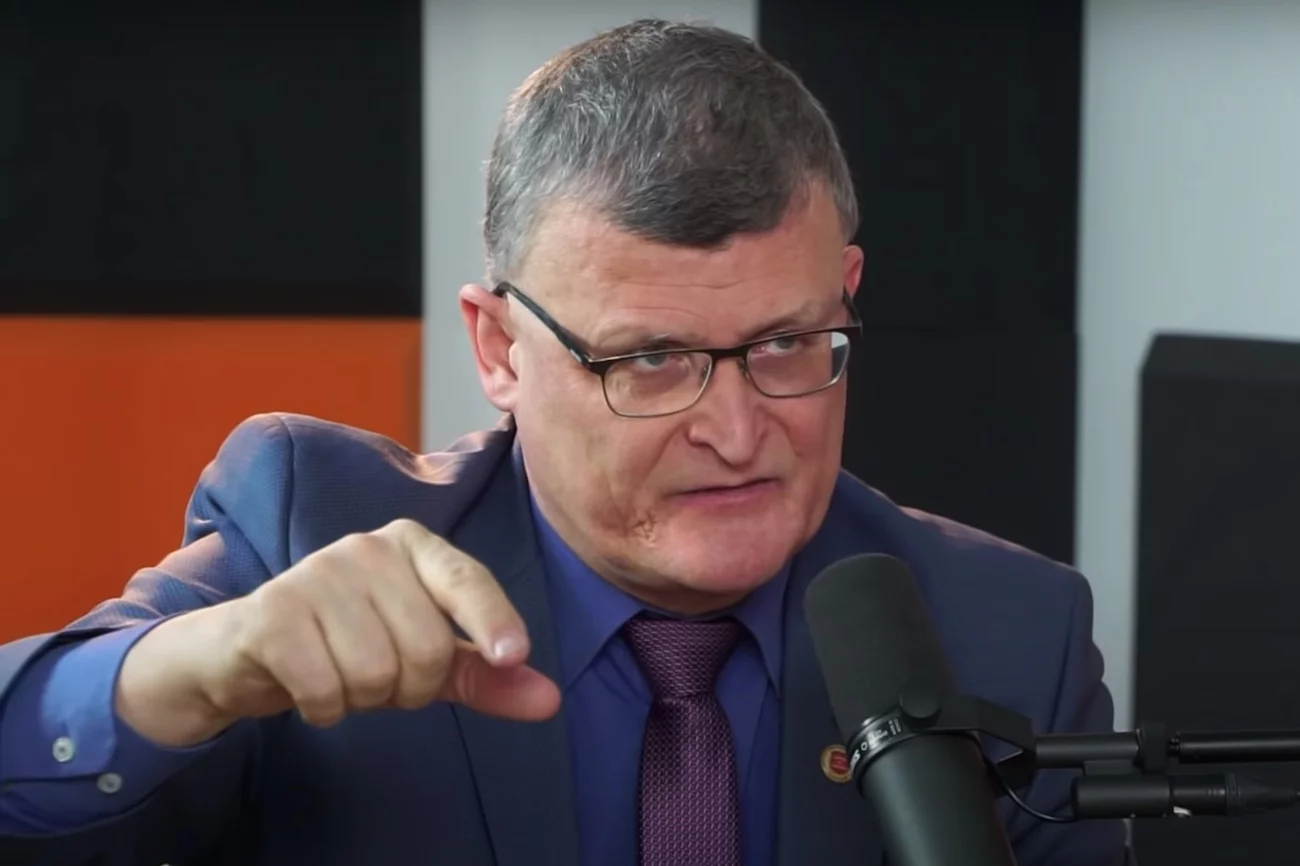 Dr Paweł Grzesiowski