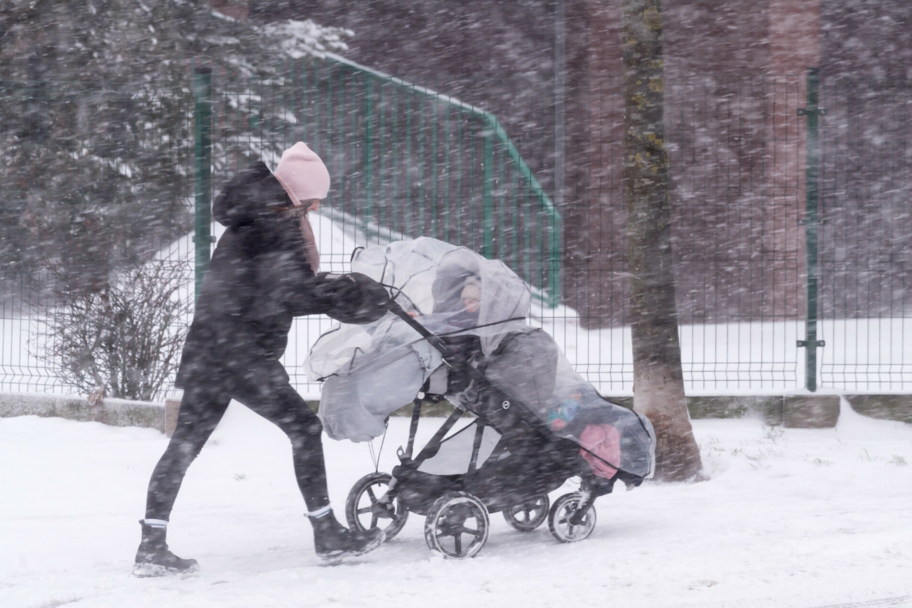 Szykuje się załamanie pogody. W niektórych rejonach sypnie nawet śniegiem.