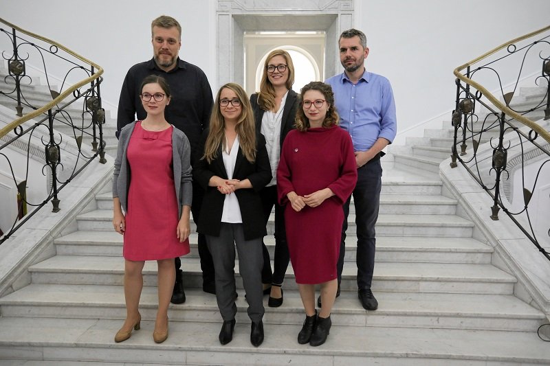 Część posłów Lewicy głosowało ramię w ramię z PiS ws. podniesienia akcyzy.