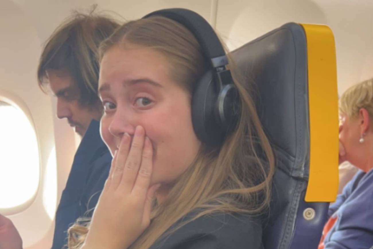 Ryanair – zdjęcie wburzyło internautów. Obrzydliwe sceny na pokładzie