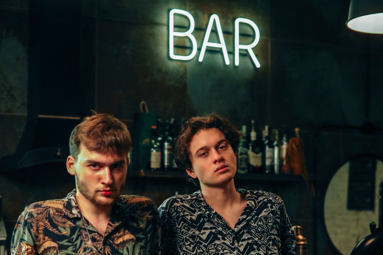 Problem z alkoholem? Namawianie do picia alkoholu ulubionym sportem Polaków